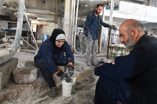 Paint factory in Damascus suburb