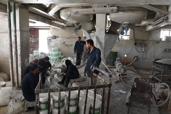 Paint factory in Damascus suburb
