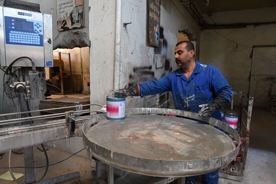 Paint factory in Damascus suburb