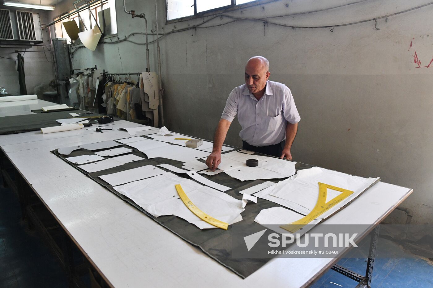 Garment factory in Damascus suburb