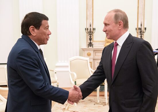 President Vladimir Putin meets with President of the Philippines Rodrigo Duterte