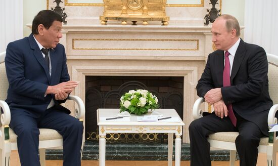 President Vladimir Putin meets with President of the Philippines Rodrigo Duterte