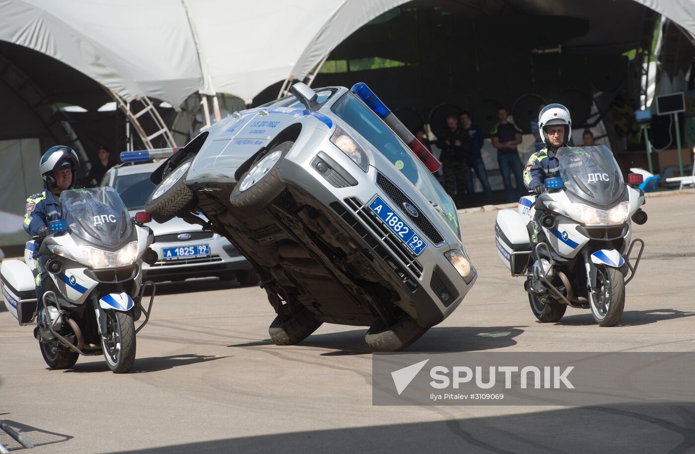 Preparations for exhibition "Day of Russian Law Enforcement Agencies Cutting-edge Technologies"