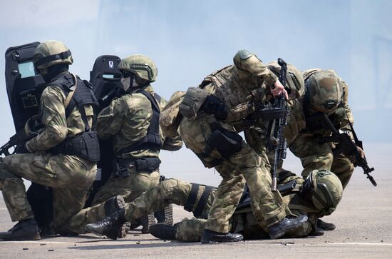 Preparations for exhibition "Day of Russian Law Enforcement Agencies Cutting-edge Technologies"