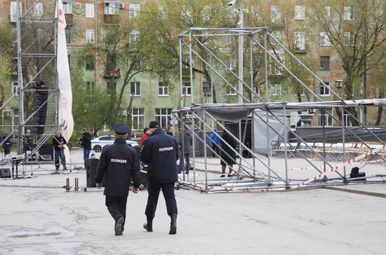 Metal structure collapses on children at center of culture in Perm