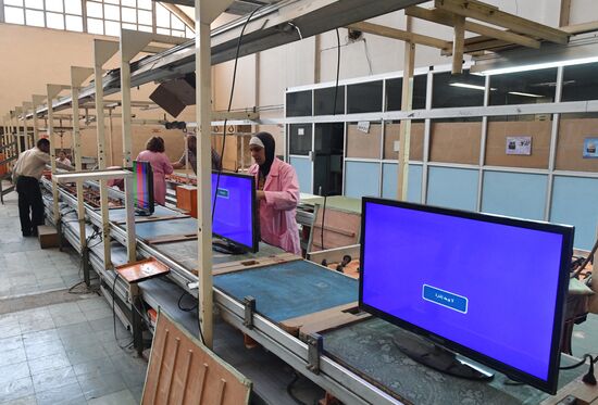 Syronics television set company in Damascus