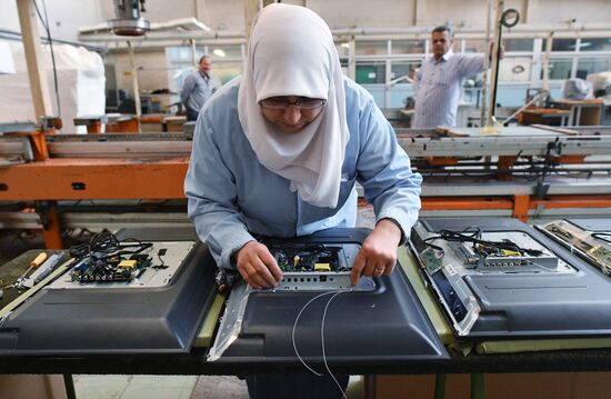 Syronics television set company in Damascus