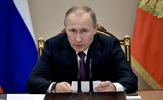 President Vladimir Putin chairs meeting with Government members