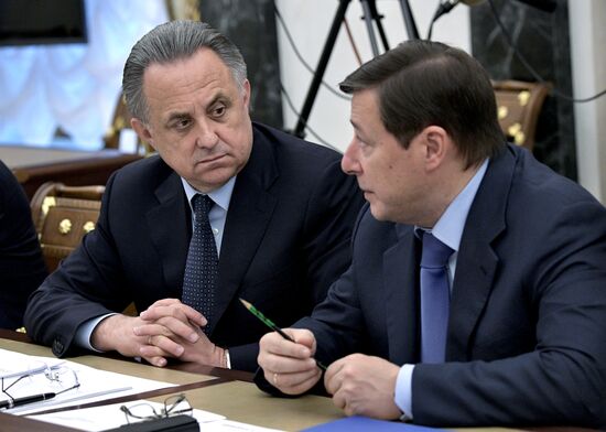 President Vladimir Putin chairs meeting with Government members