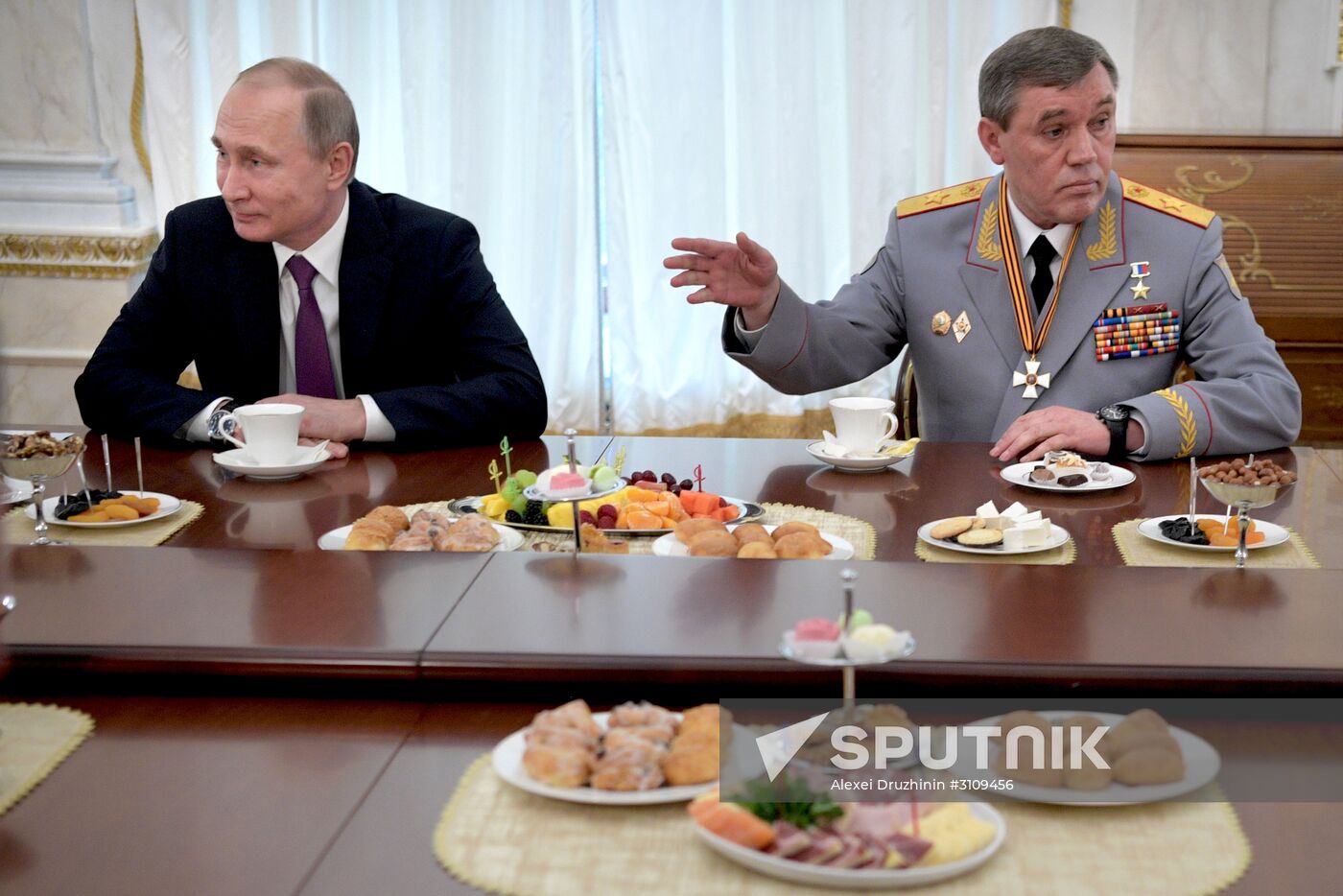 Vladimir Putin presents awards to Special Operations Forces service members
