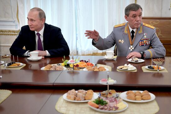Vladimir Putin presents awards to Special Operations Forces service members