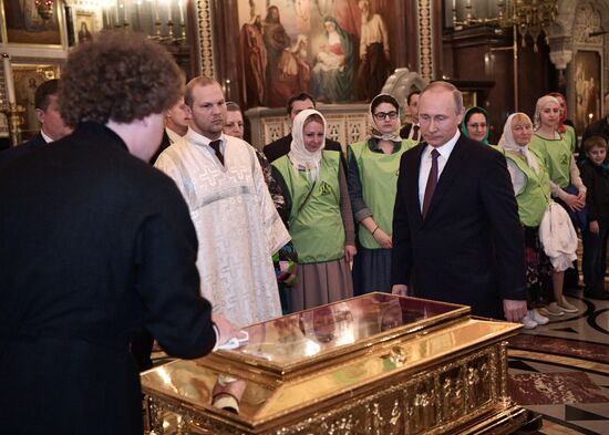 President Vladimir Putin visits Christ the Savior Cathedral