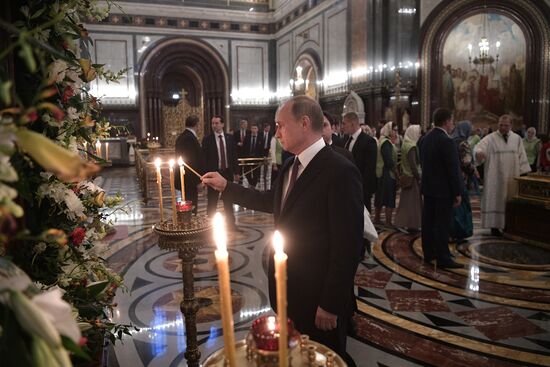 President Vladimir Putin visits Christ the Savior Cathedral