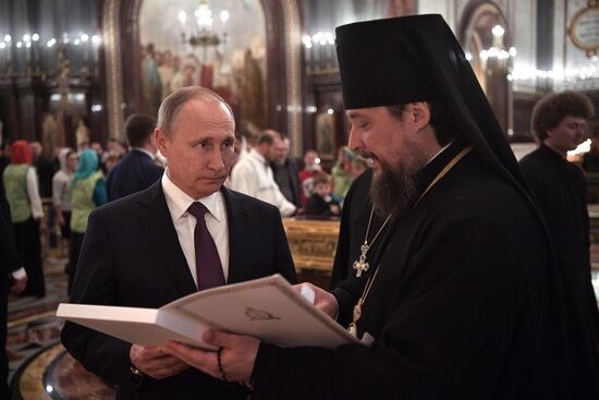 President Vladimir Putin visits Christ the Savior Cathedral
