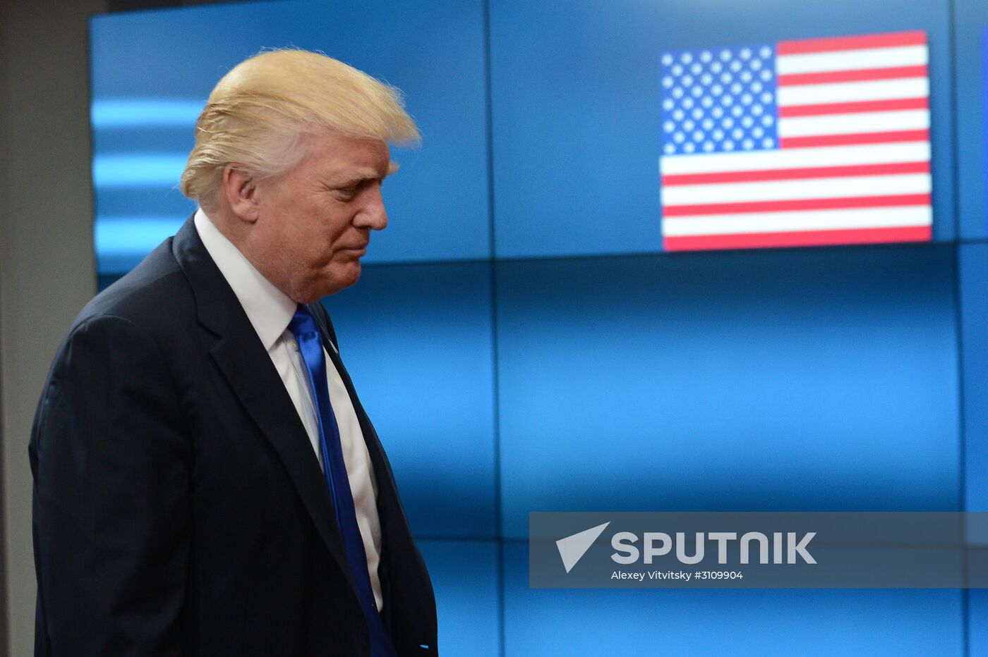 US President Donald Trump meets with EU leaders in Brussels