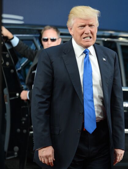 US President Donald Trump meets with EU leaders in Brussels
