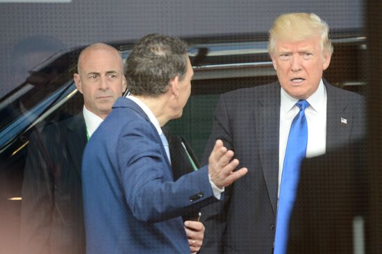 US President Donald Trump meets with EU leaders in Brussels