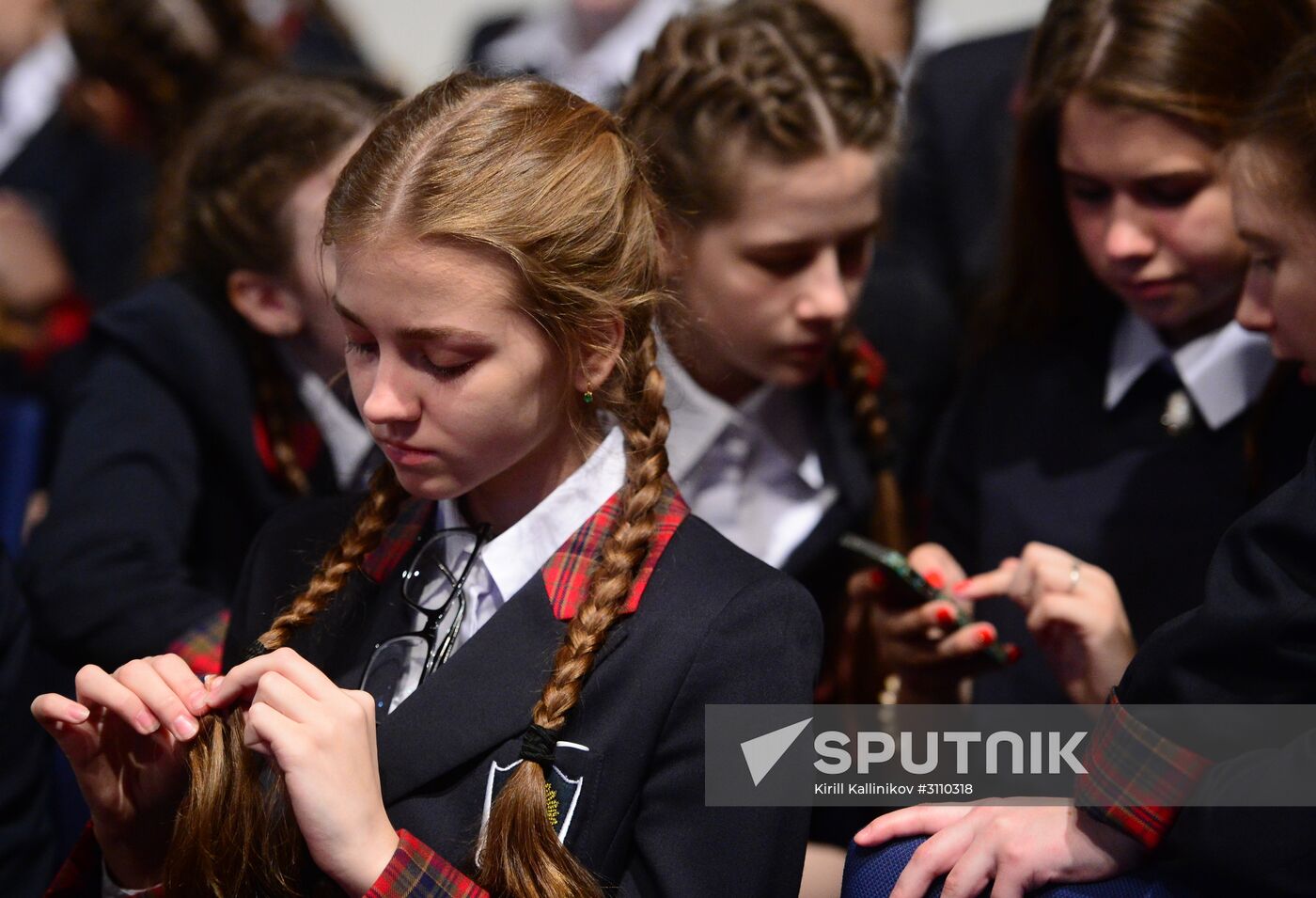 Last Bell ceremony at Defense Ministry boarding school for girls