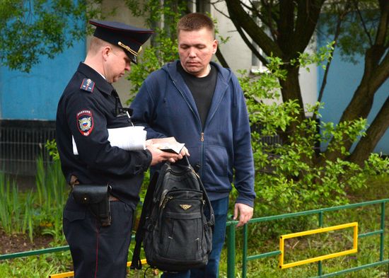 FSB officers detain members of ISIS that is banned in Russia