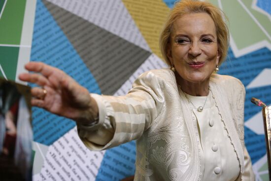 Book Salon opens in Saint Petersburg