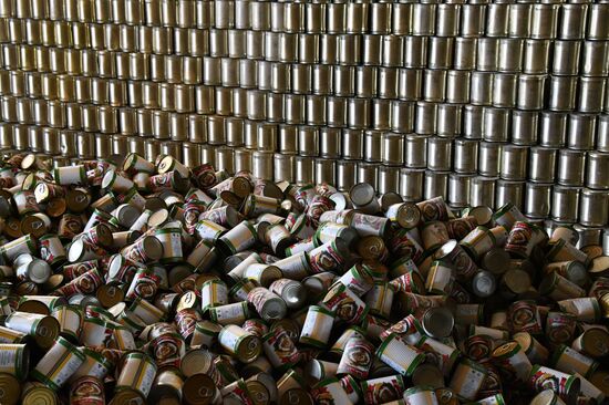 Canned food manufacturing in Damascus