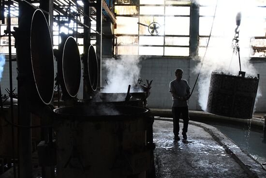 Canned food manufacturing in Damascus