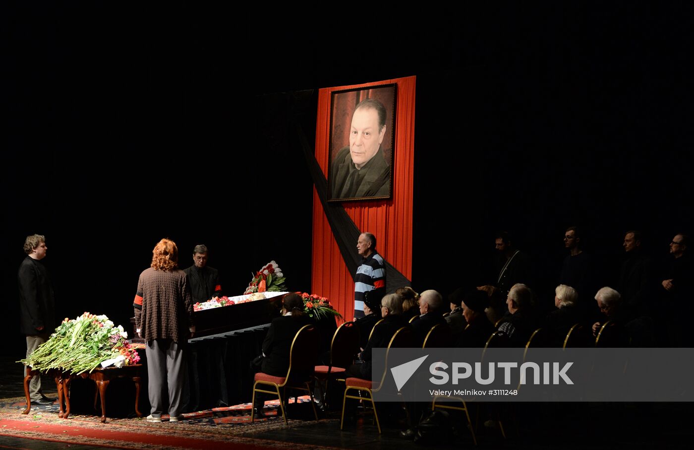 Funeral tribute for theater director Alexander Burdonsky