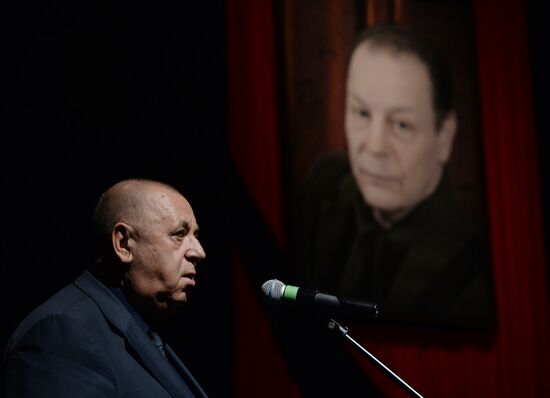 Funeral tribute for film director Alexander Burdonsky