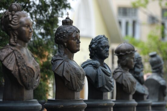 Alley of Rulers unveiled in Moscow