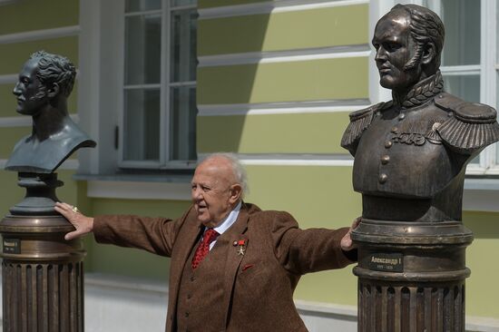 Alley of Rulers unveiled in Moscow