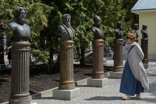 Alley of Rulers unveiled in Moscow