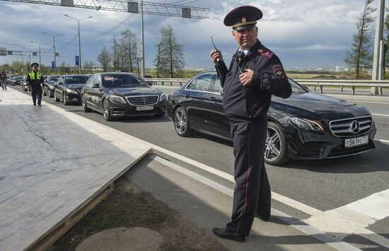 Drivers practice arrival at SPIEF 2017