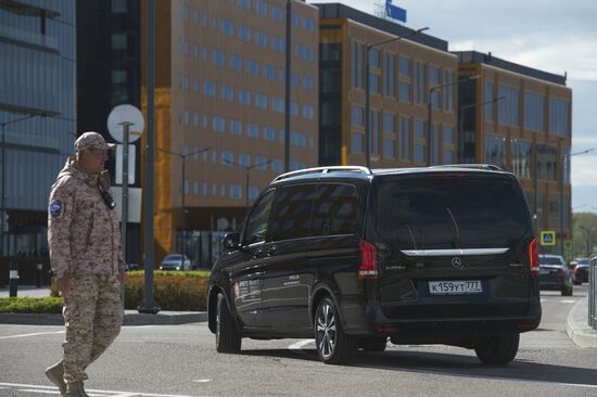 Drivers practice arrival at SPIEF 2017