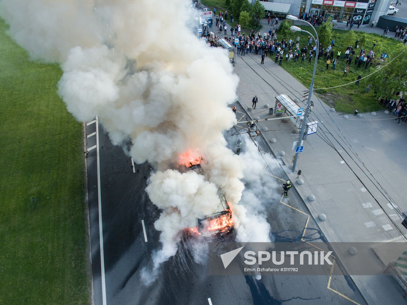 Bus burns down by Yugo-Zapadnaya station in Moscow