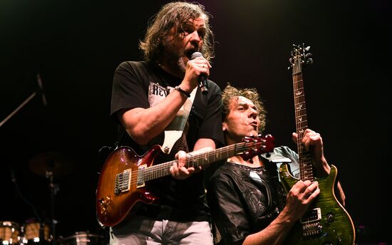 Emir Kusturica & The No Smoking Orchestra perform in Moscow
