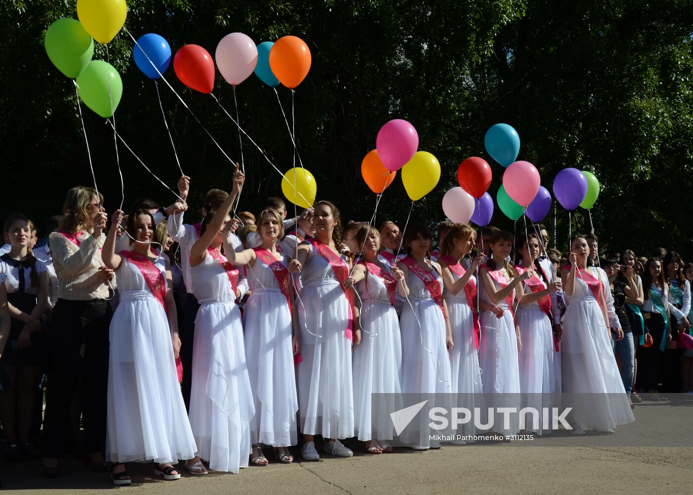 Last Bell celebrations in Donetsk