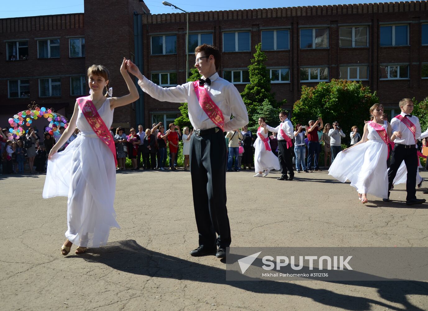 Last Bell celebrations in Donetsk