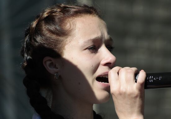 Last Bell celebrations in Donetsk