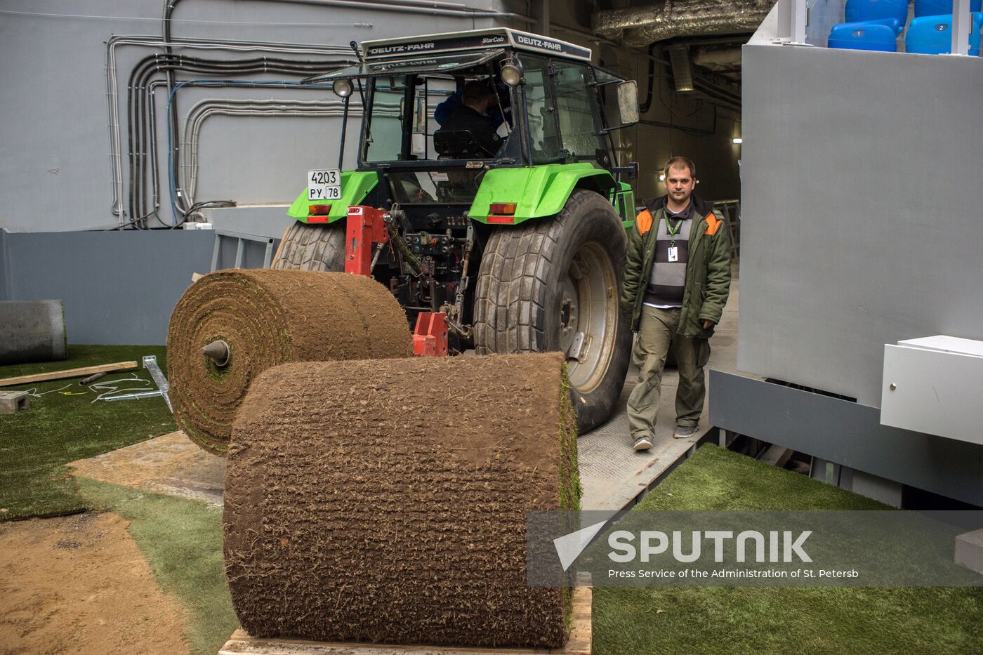 Returfing starts at St.Petersburg Arena
