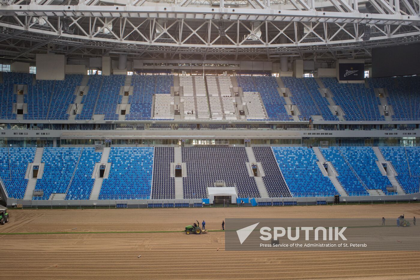 Returfing starts at St.Petersburg Arena