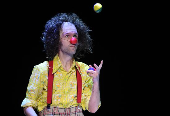 Final rehearsal of Chudiki (Rum Devils)