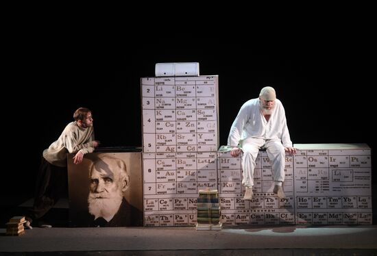 Final rehearsal of Chudiki (Rum Devils)