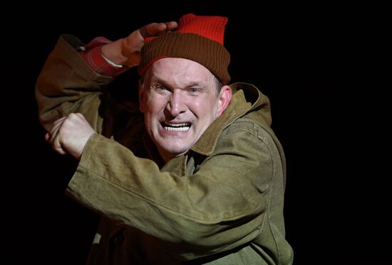 Final rehearsal of Chudiki (Rum Devils)