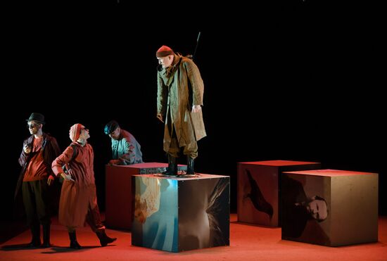 Final rehearsal of Chudiki (Rum Devils)