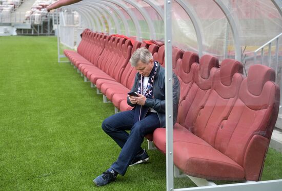 Tree planting effort and Oleg Yankovsky Creative Discovery Awards