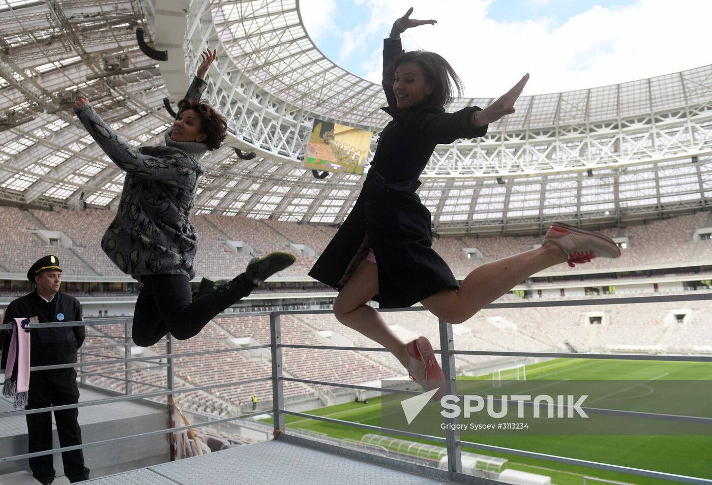 Tree planting effort and Oleg Yankovsky Creative Discovery Awards