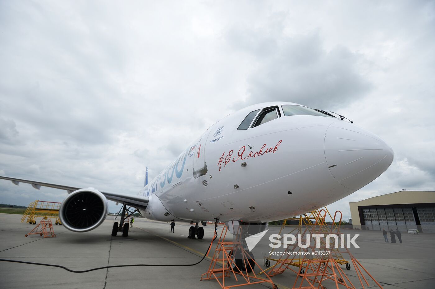 Russian MC21 passenger jet makes maiden flight
