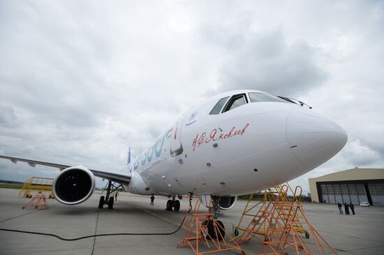 Russian MC21 passenger jet makes maiden flight