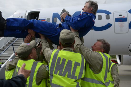 Russian MC21 passenger jet makes maiden flight