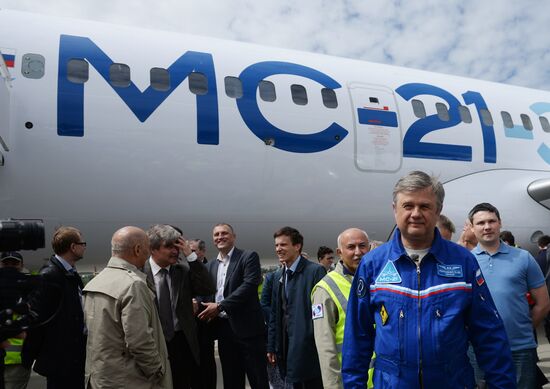 Russian MC21 passenger jet makes maiden flight